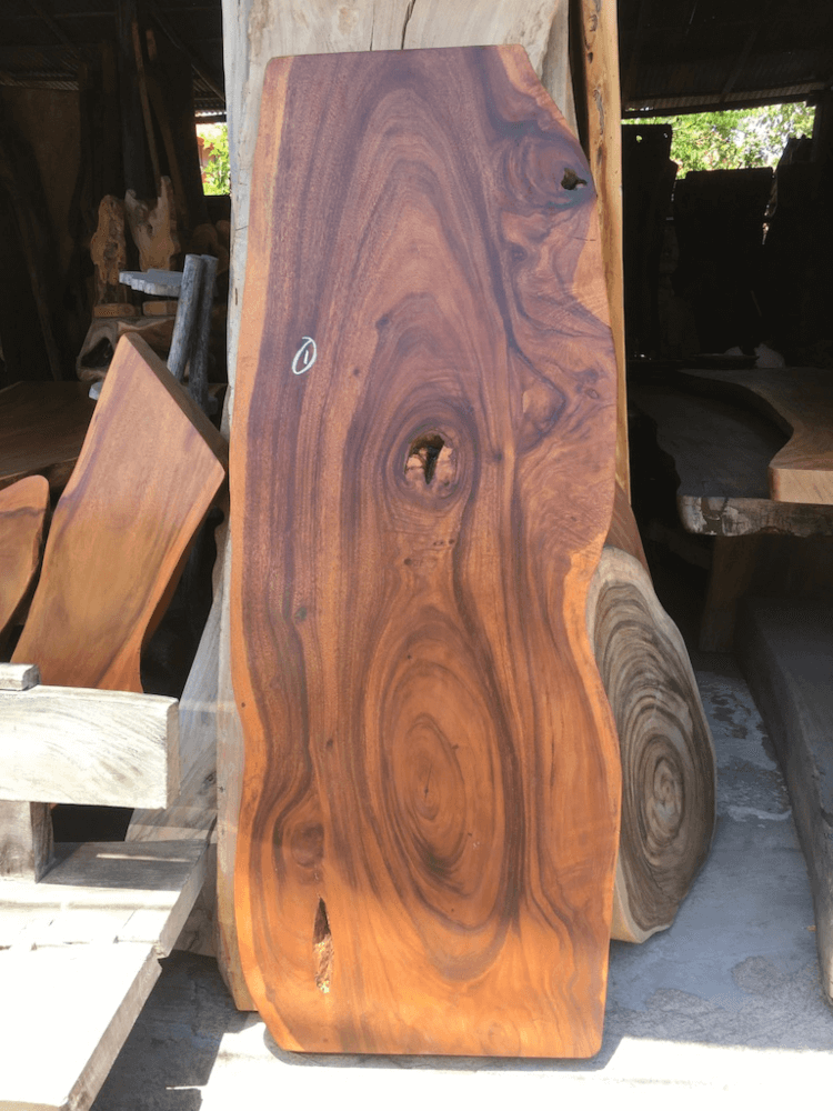 Mesa de comedor de madera de Tekka